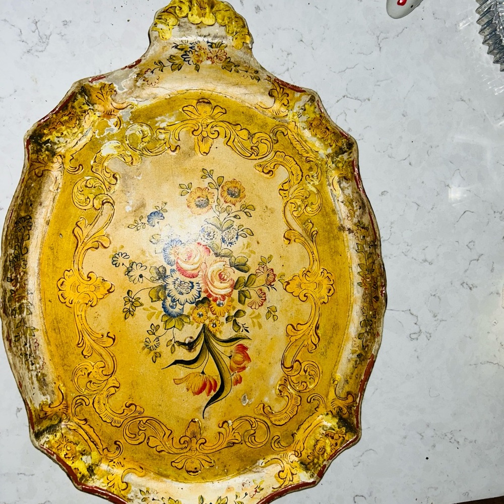Vintage Florentine scalloped Edged Tray - large size made in Japan with handles - Picture 7 of 9